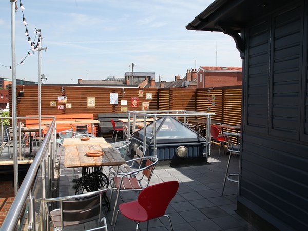 Black Horse Foxon St - Roof Garden 03- June 2015.JPG